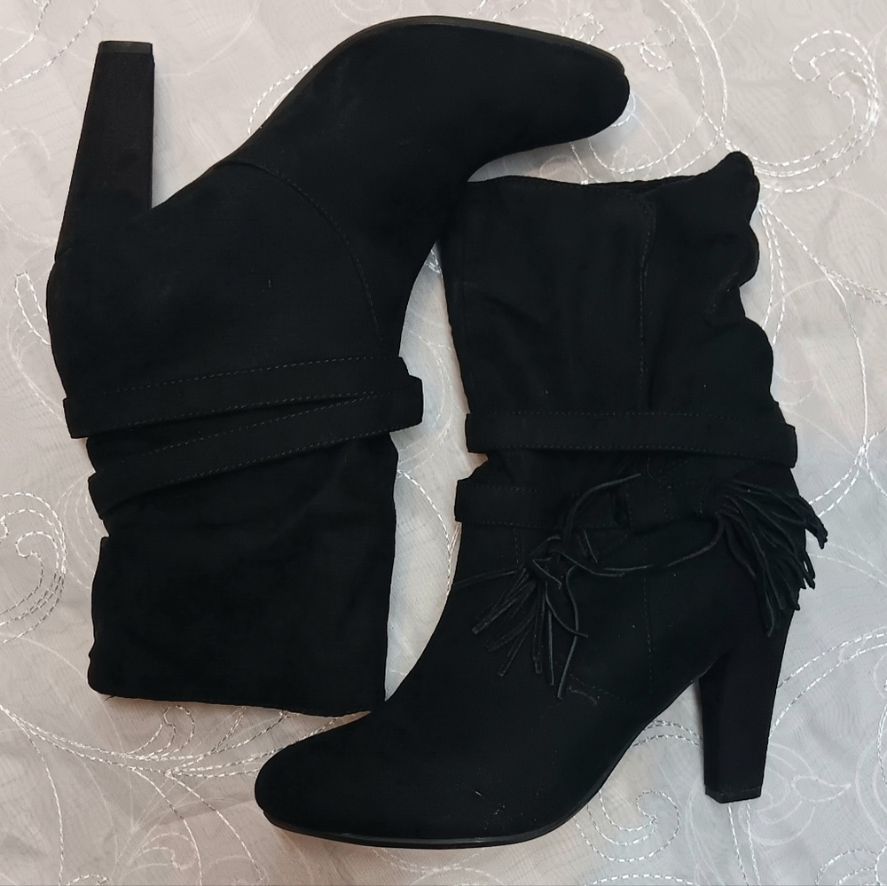 Black boot